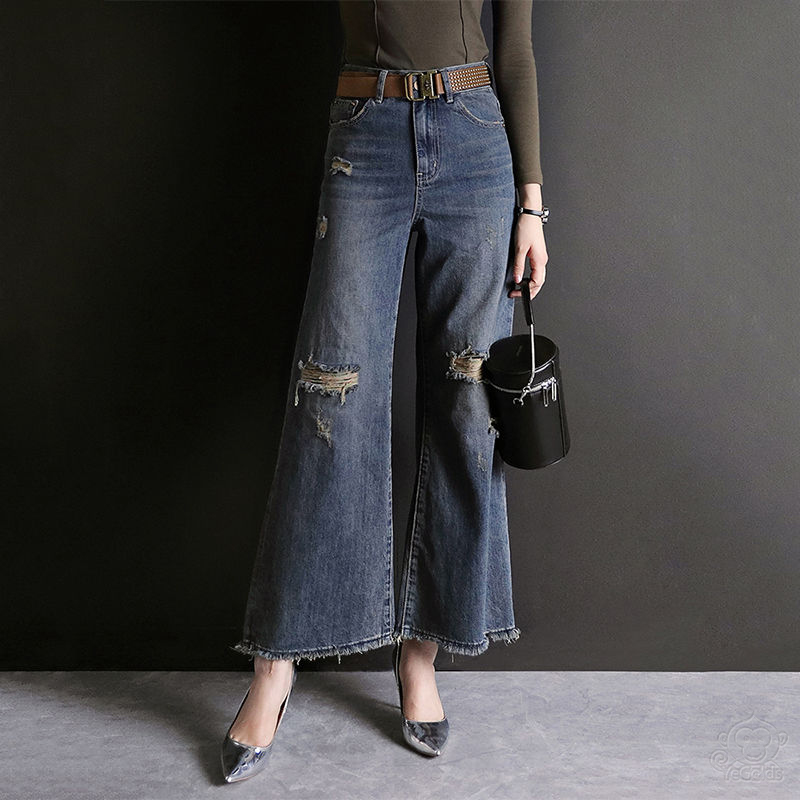 กางเกงยีนส์ขากว้างรุ่นใหม่